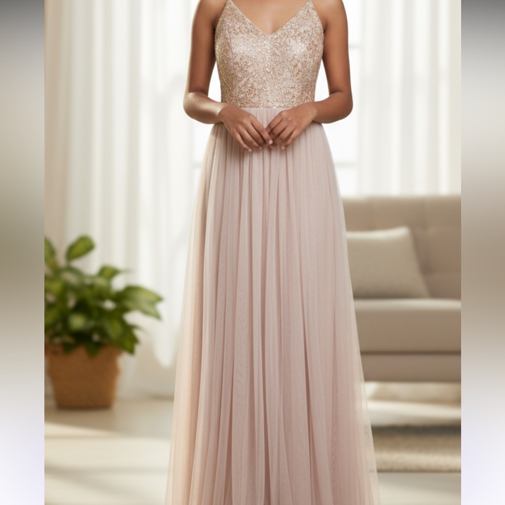 Pink champagne’s Lace and Tulle Gown​ - Picture 3 of 6